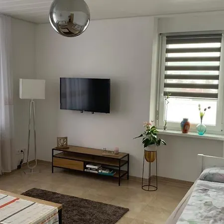 Grenznahe Mit 4 Schlafzimmern Apartment
