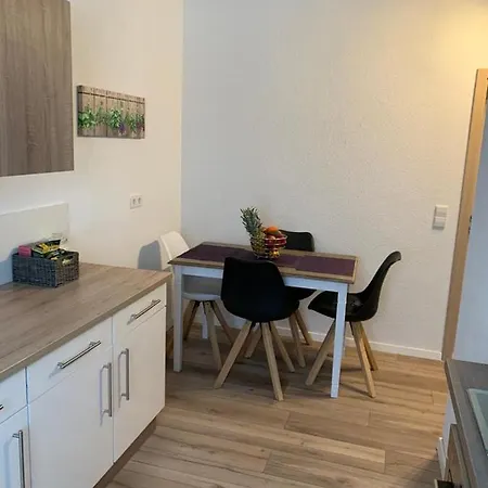 Apartment Grenznahe Mit 4 Schlafzimmern